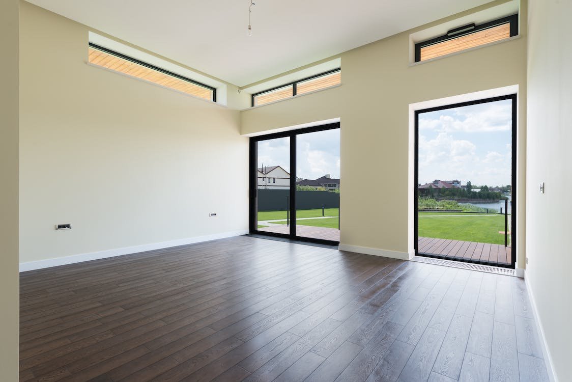 A laminated floor in a new home