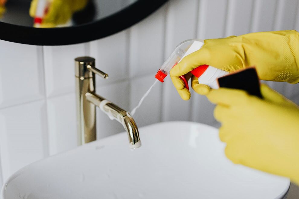 Bathroom Cleaning Hacks for a Sparkling Finish in Palm Harbor