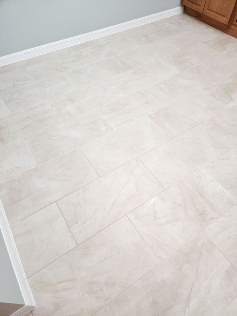Perfectly cleaned tiles after professional cleaning
