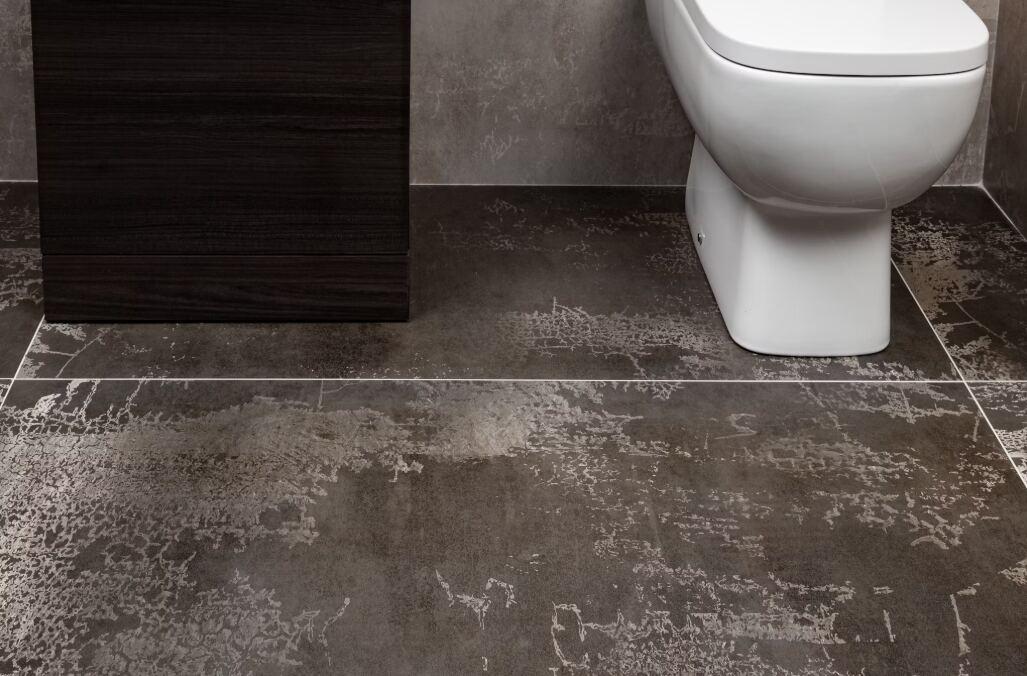 How Professional Tile Cleaning Revives Kitchens and Bathrooms Instantly for Clearwater Residents