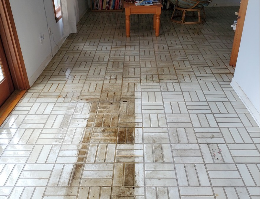 Why Steam Cleaning is Effective on Carpets, Tiles, and Furniture